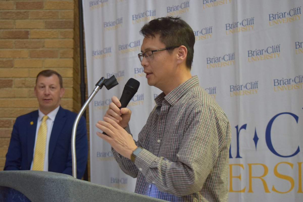 Briar Cliff tweet media