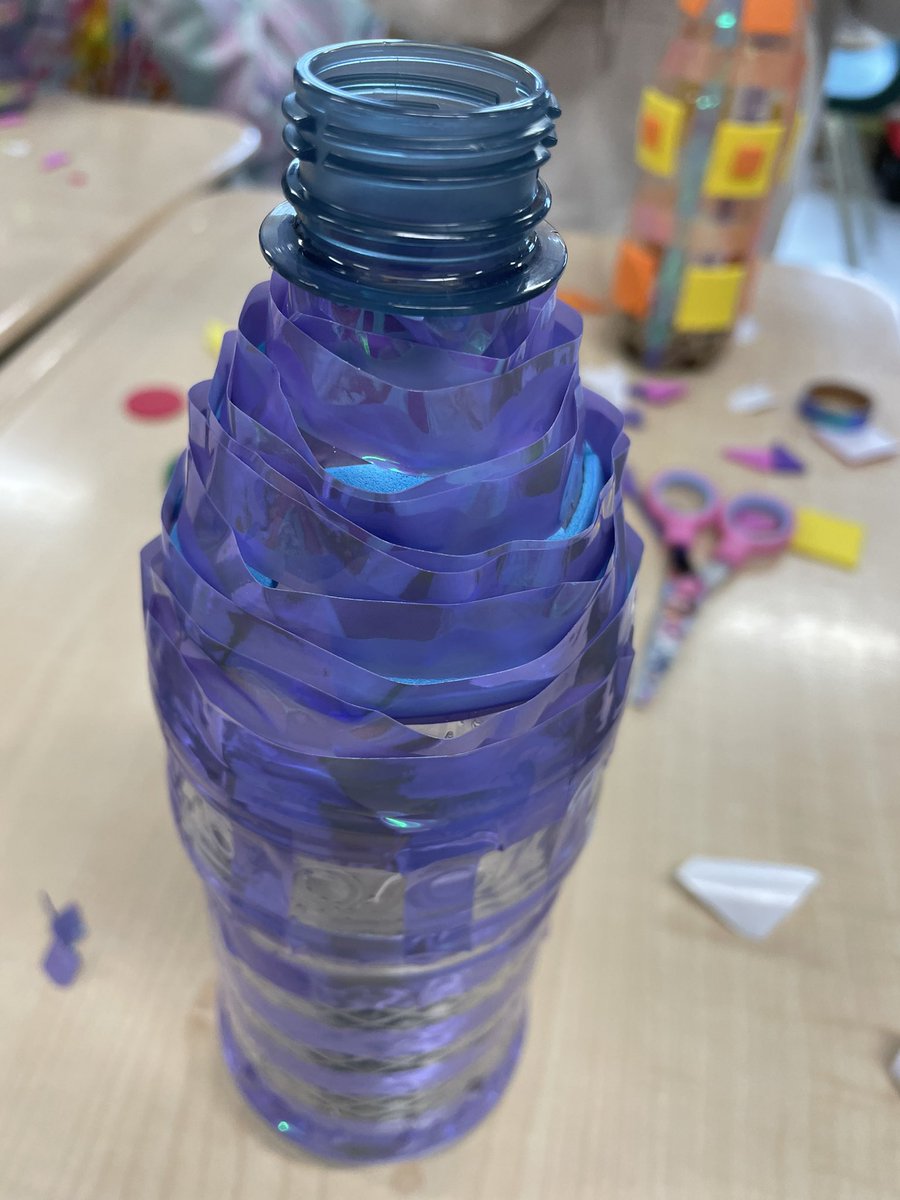 misshensen's tweet photo. Thank you to Kim @TrentLakesLib for partnering with us to learn about Cinco De Mayo and upcycling water bottles into colourful maracas @BuckhornKPR 
#community #partnership #cincodemayo #grade5/6 https://t.co/Lo4vIvEZ3S