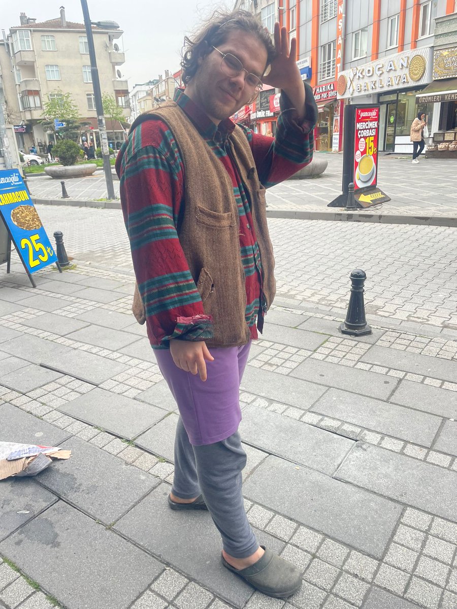 Birinin bana çarpıp hayatımın aşkını yaşamayı beklerken benim model: