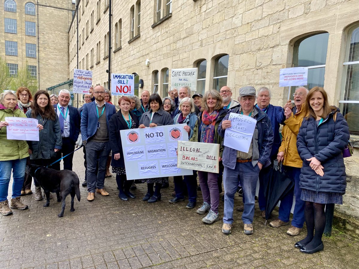 Coverage from @glosnewscentre of @StroudDC’s decision to condemn the ‘heartless’ #IllegalMigrationBill after motion from Community Independent @doinacornell & @TheGreenParty @SteveHyndside, who says 'we as a council seek to support the most vulnerable'. gloucesternewscentre.co.uk/stroud-distric…