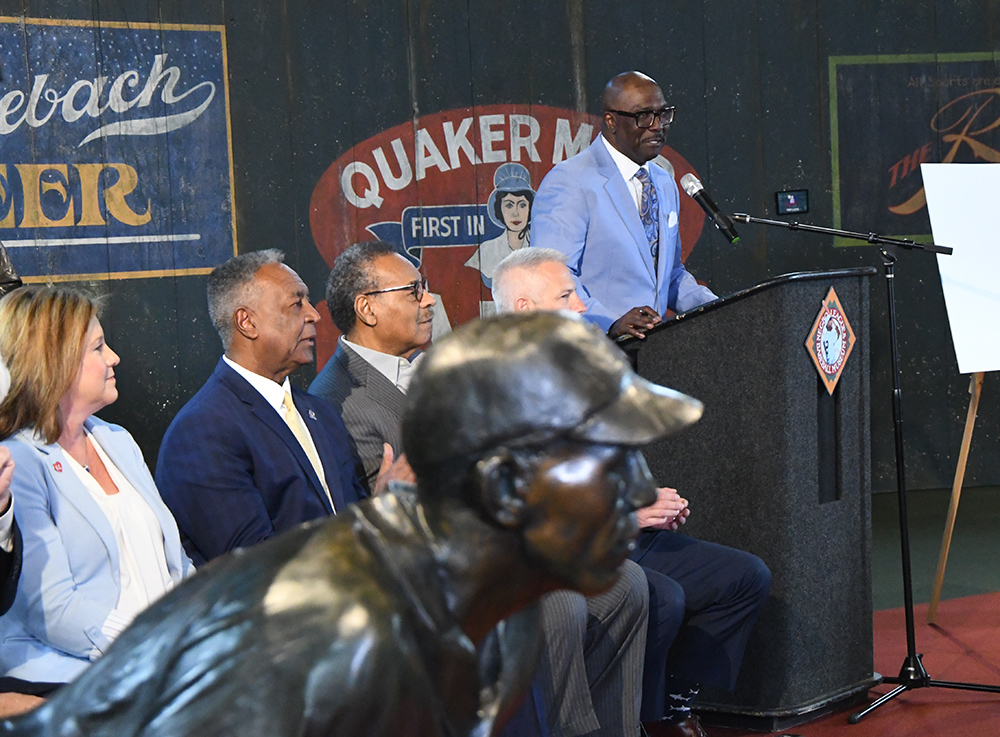 JacksonCountyMO's tweet photo. Congratulations @NLBMuseumKC on being awarded a $1 million grant from @BankofAmerica in support of the museum’s $25 million capital campaign to build a new 30,000 square ft. facility.  @JCEFrankWhite alongside @repcleaver, community &amp; museum officials was part of the conference. https://t.co/JiIDaxRfDB