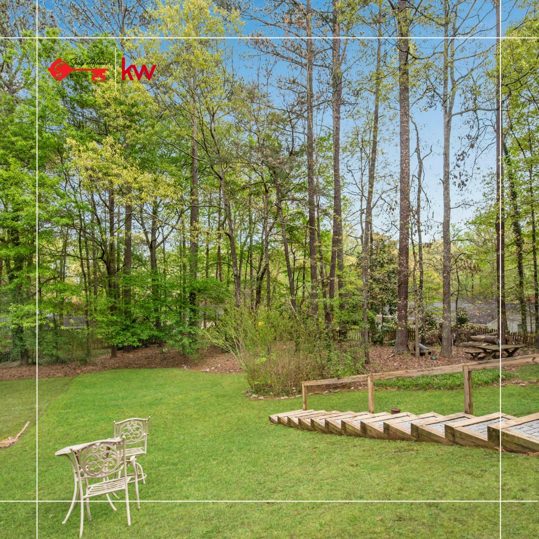 This Beautiful Split Level Home Attached To Indian Hills Subdivision went #UNDERCONTRACT with MULTIPLE OFFERS!! 🏡

If you're interested in buying or selling your home, please let us know!

📱 (770) 354-8921
📩 shelly@shellyshouses.com

#ShellyVerner #Shellyshouseskw #realtor