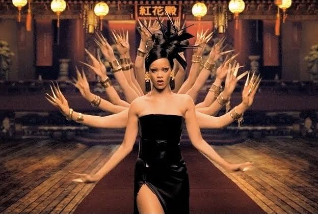 fentyfolo's tweet photo. Apropriação cultural sinto saudades das divas pop se apropriando de outras cultura https://t.co/e9UWHlkMaJ