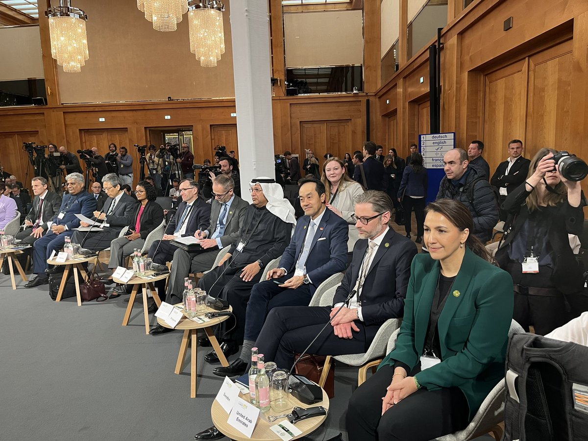 Thank you🇩🇪@ABaerbock &amp;🇦🇪<a href="/uaeclimateenvoy/">Office Of The UAE Special Envoy For Climate Change</a> for convening #PetersbergClimateDialogue &amp; to🇩🇪<a href="/GermanyDiplo/">GermanForeignOffice</a> for the warm hospitality

🇸🇬pleased to contribute to discussions on how we can💪🏻global #ClimateAction &amp; deliver a successful #COP28, incl’d co-facilitating 1 of the breakout gps