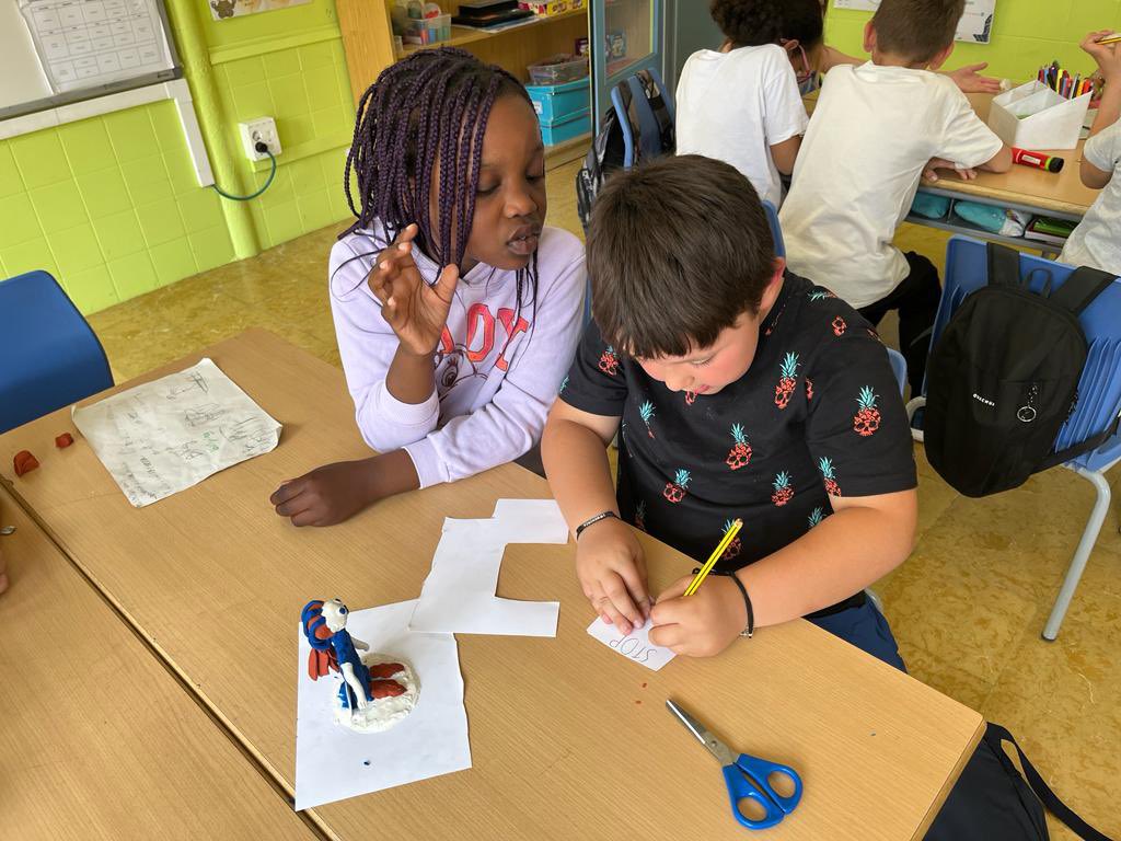 FEDACSalt's tweet photo. Els alumnes de P1 i P2 creem una producció artística amb l’objectiu d’expressar que estem en contra de l’assetjament escolar ❌ Jo veig, jo sento… NO callo! @escolesfedac #NoAssetjament #TenimUnProjecte https://t.co/rcdwSDSJX6