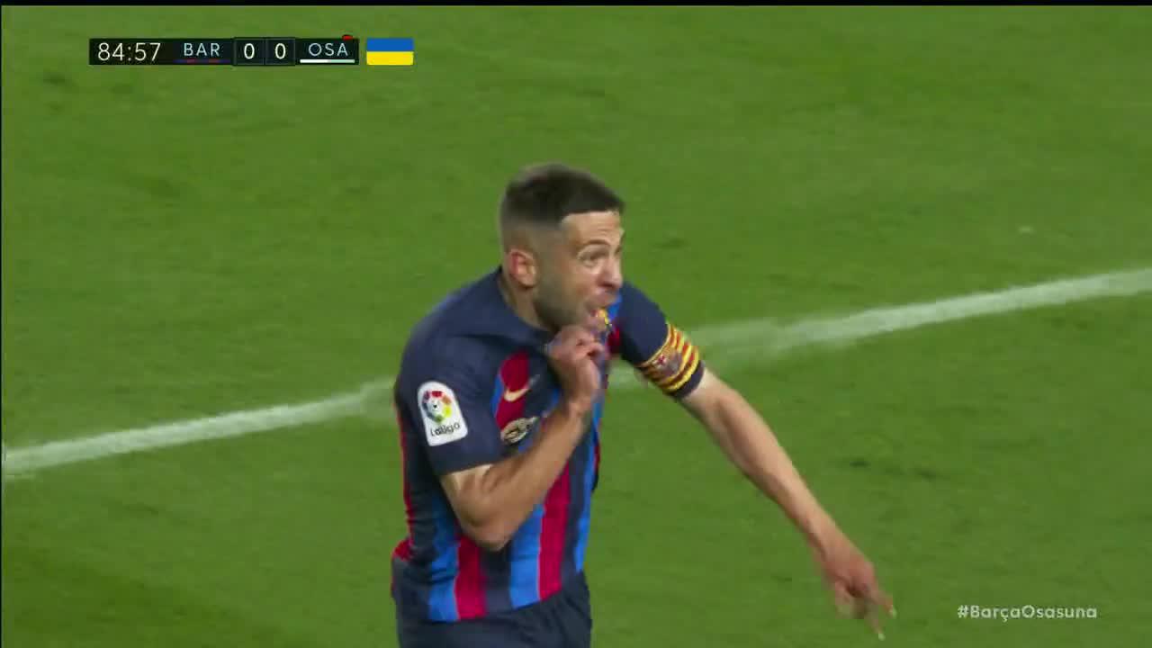 JORDI ALBA BREAKS THE DEADLOCK! 😮”