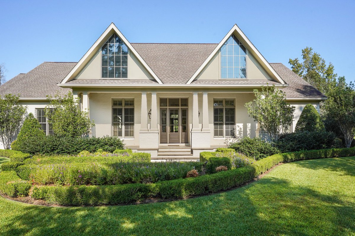McNeelyMack's tweet photo. For sale in Covington! Contact us for info!🤩 #realestate #home #listing #luxury #luxuryrealestate #beautifulhomes #sttammany #northshore #covington #louisiana #latterblum https://t.co/XnzxpFYzkz