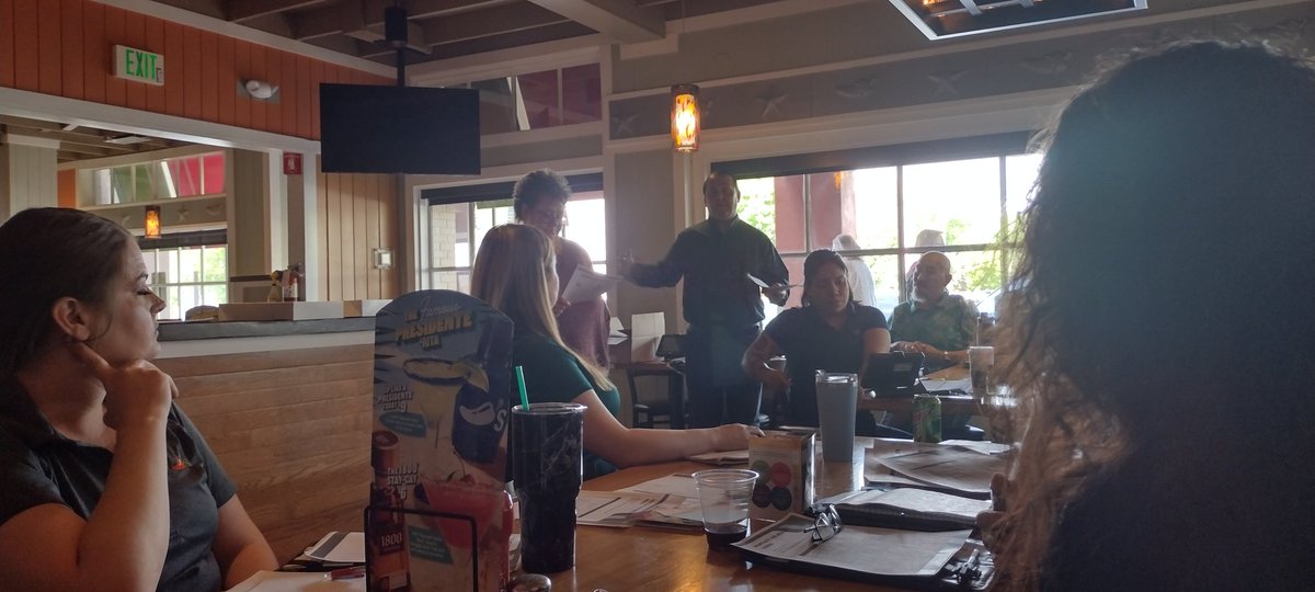 g2762rt's tweet photo. Hospitality AOR meeting in @Chilis #Menaul
@tjposthuma
@JoeSing50728300
@JBarraza6
@edgar https://t.co/DOa8iNPjds