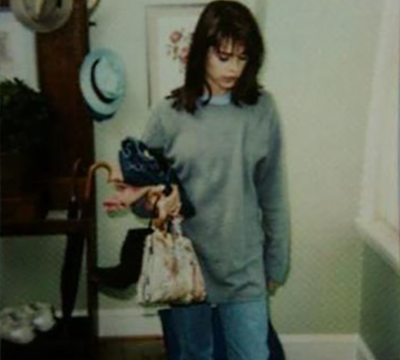 5idneyprescott's tweet photo. Continuity Polaroids of Neve Campbell as Sidney Prescott in SCREAM

Principal photography for SCREAM took place over eight weeks between April 15 and June 8, 1996, on a budget of $15 million https://t.co/Ou23iQqCcL