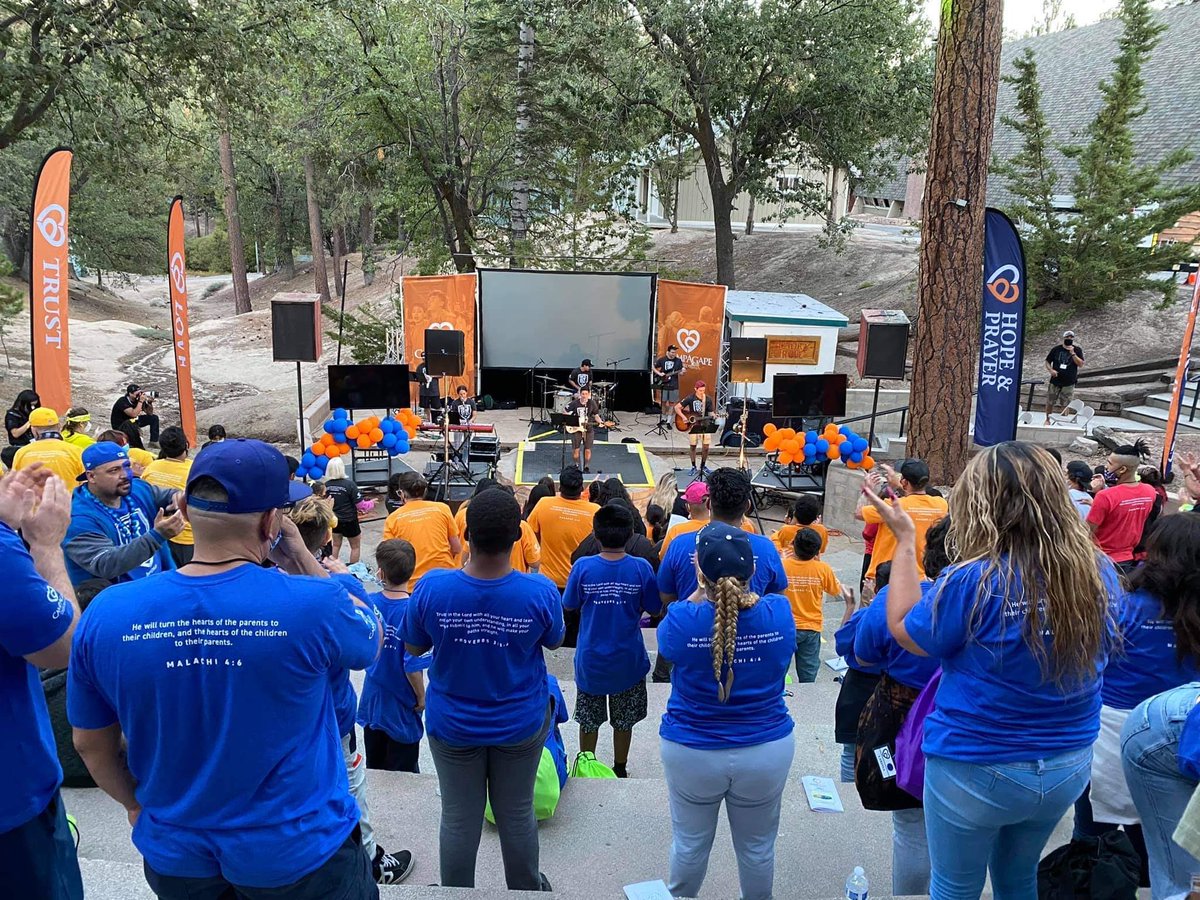 Purebackline's tweet image. We also do full event staging. Private events, corporate events, any event that needs a stage presence we can accommodate.
#eventstage #privateevent #familyevents #weddings #fullstageproduction