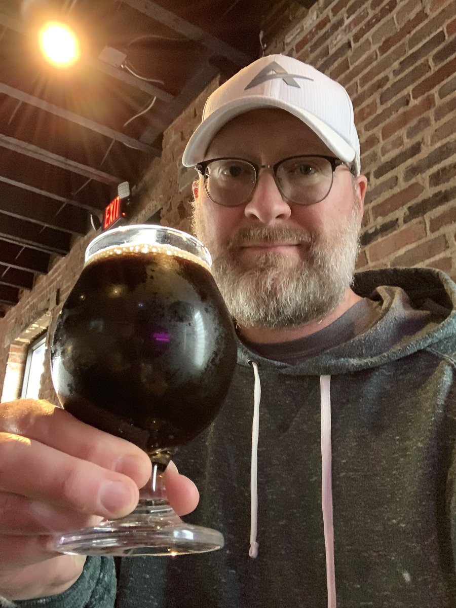 RealBMaxwell's tweet photo. Enjoying a Baby Beans โ๏ธ stout at #atriumbrewing ๐๐ป๐ #kentuckybeer #louisvillebeer @PaulOBrien10 @CorkBeer @impopsy @Kubrickx @badhopper @ephoustonbill @JohanBBT @JonMontag @qblacklock @BayBeerReviews @ManvsAle @beerhunter74 @MakDPostmodern @museonbooze @cb_phil @j_k357 https://t.co/CvSSLvT2zq