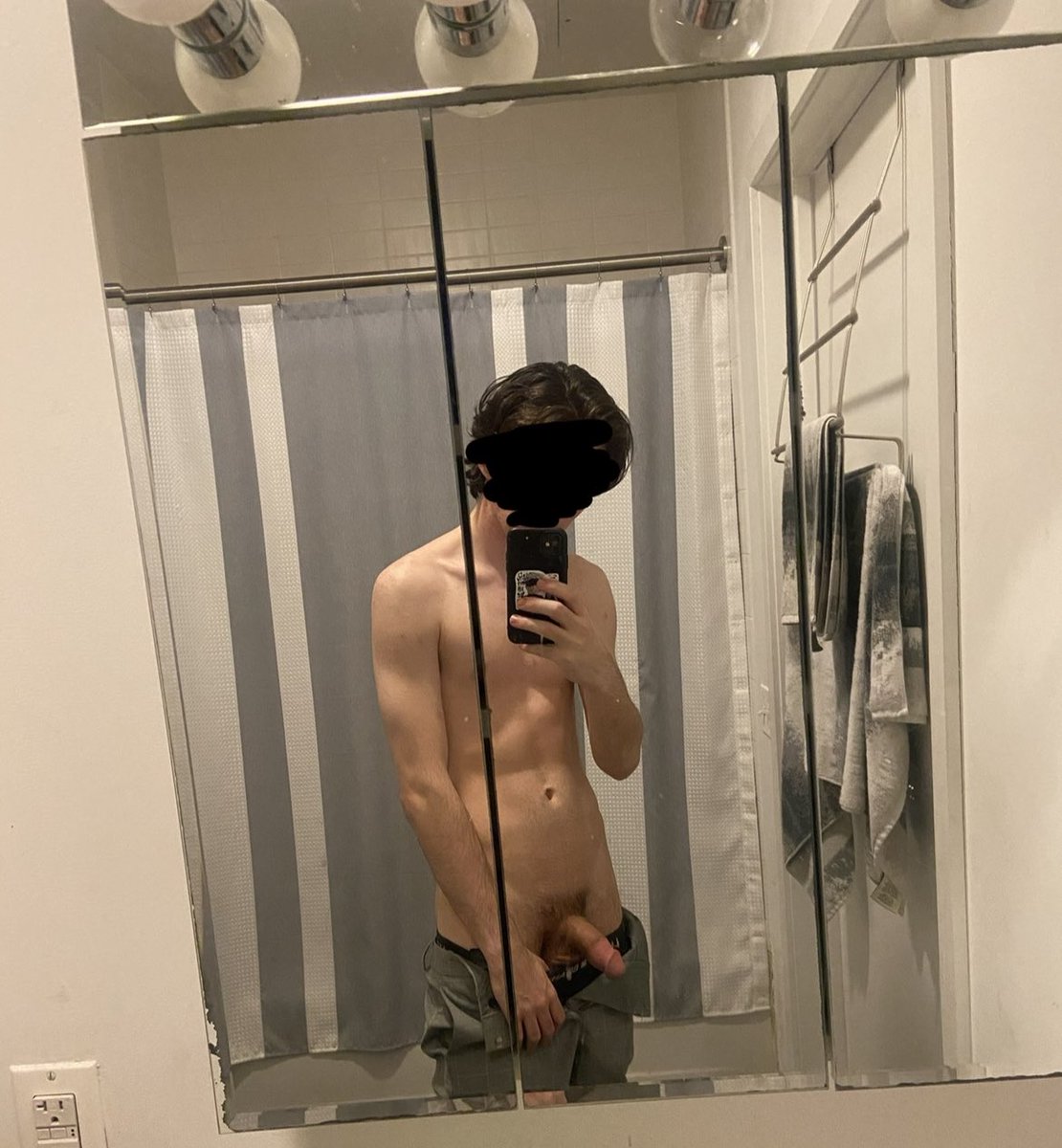 CyrusWyld's tweet photo. Just redoing pinned 
Not new to #nsfw twitter

• 21
• 6’0
• He/Him
• Dom  &amp; always #horny 
• Bi 
• 🇺🇸 &amp; 🇦🇺
• MDNI  (18+)

♡/↻ to be mutuals https://t.co/SlHZxZtYbJ