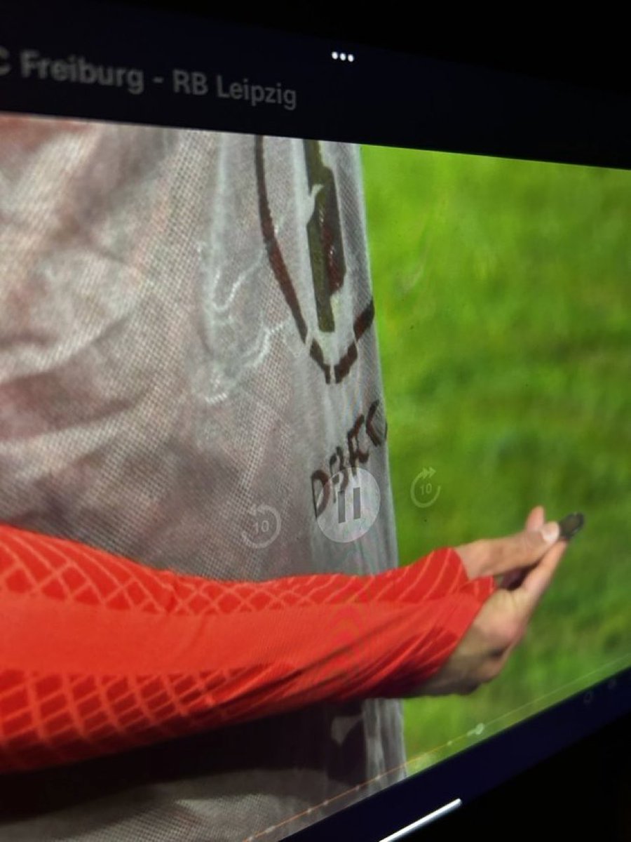 genau deswegen ist der typ doch nach leipzig gewechselt. jetzt hat er was er wollte #SCFRBL #NeinZuRB