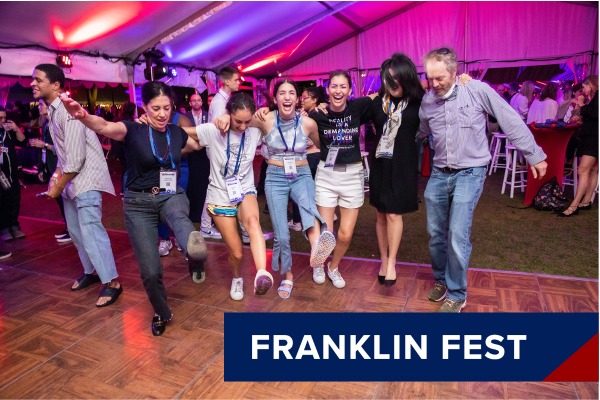 Pennalumni's tweet image. 10 more days and 3 good reasons to join us! 🔴 🔵 

#AlumniWeekend