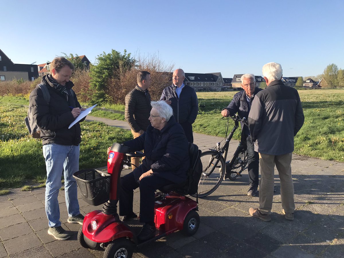 TheoSprong1963's tweet photo. Natuurlijk vanavond meegelopen met ‘Ommetje Meerkerk’ op uitnodiging van @5heerenlanden en nagedacht over Gebiedsvisie Meerkerk https://t.co/dtk2qdmHuN