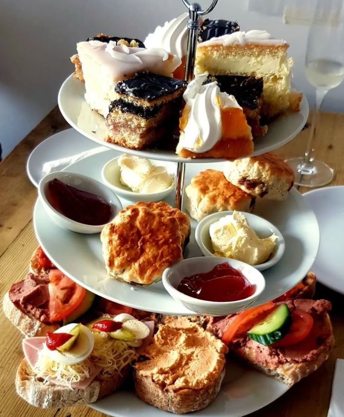 🦀 Bristol Food &amp; Drink: May ☕️

Bank holiday festivals and parties, latest openings, tastings, tours and looooads of other ways to fill your month. Let me know what takes your fancy!
lifelessorganised.com/2023/05/02/bri…