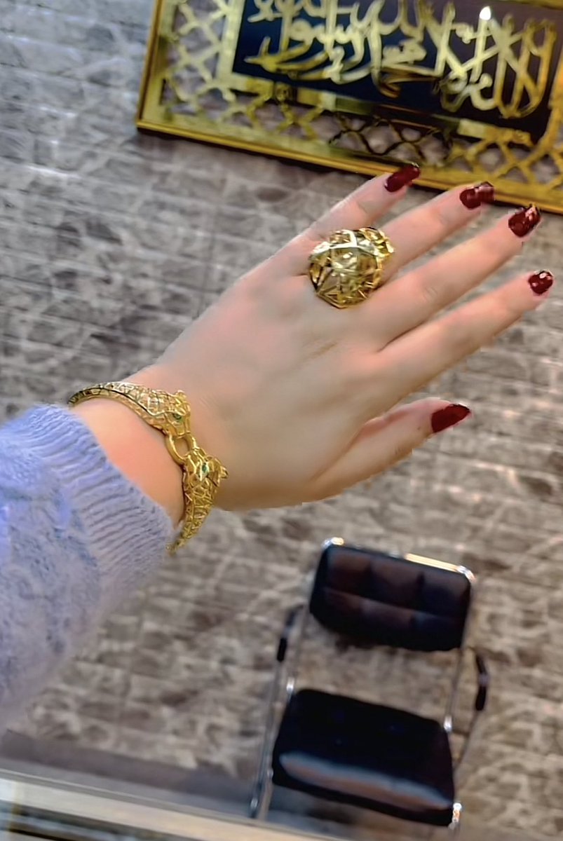 sheitana_69's tweet photo. starter pack daronne oranaise 🥰🥰🤲🏼🇩🇿 #algerie #oran #dz #wahran #wahrania #studio31 https://t.co/gEbfWCeBxd