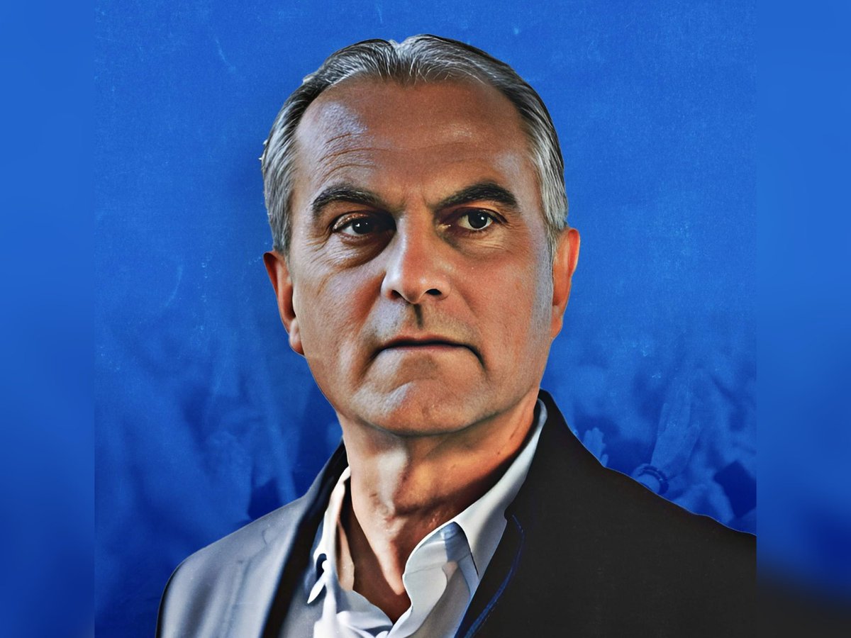 ElMatutinoGT's tweet image. Manuel Villacorta asegura que el sitio web de la consultora ProDatos no existe pero sus seguidores lo contradicen.

La empresa que realizó la encuesta de Prensa Libre cuenta con el portal prodatos.com desde el año 2003. 

Villacorta aparece en un #septimo lugar.