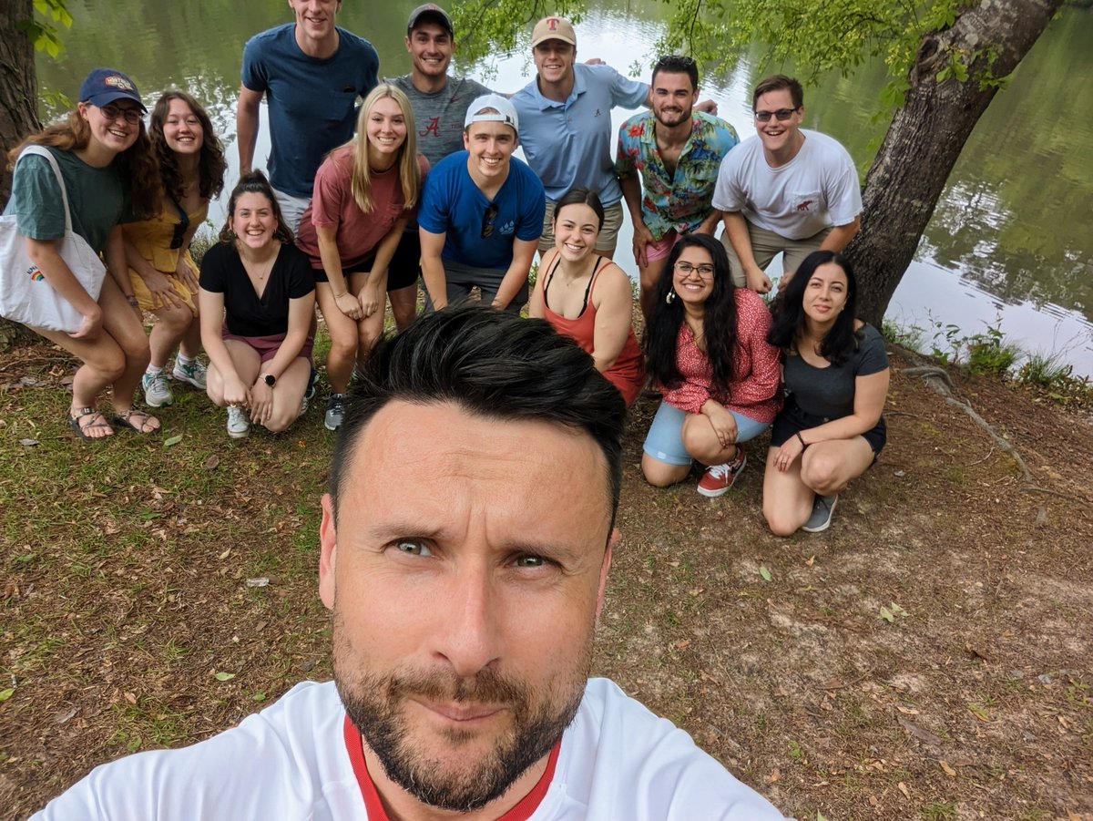Ciesla_Lab's tweet photo. Nothing like ending the semester with a lakeside barbecue! https://t.co/DJqHuh3gKQ