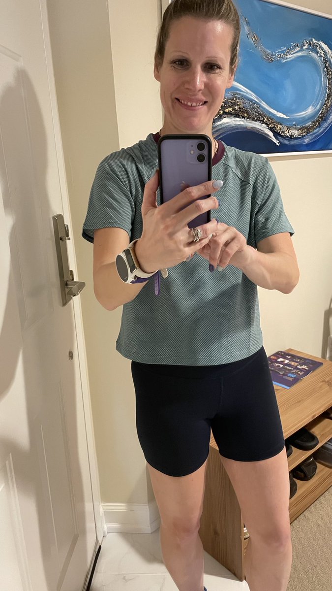 <a href="/oiselle/">oiselle</a> Nee Day flystyle arrived and ready for flight! (Putting running shoes on now) 👟 🏃‍♀️