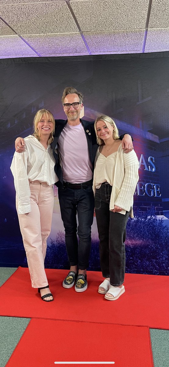 KTB_PhD's tweet photo. 7/ We finished out the day walking the red carpet at the Legacy Film Festival with two incredibly talented young filmmakers (@emily_s25 & @libbyperry23) who showed their award-winning film “Why Not Me?” featuring the work of the #CARESLab. https://t.co/hWJf8iSfWv
