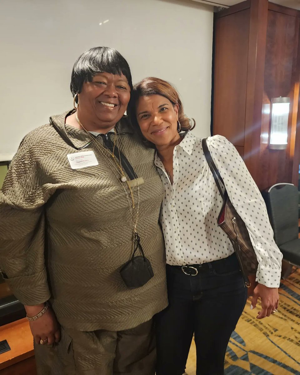 rechpauline's tweet photo. #JustUs balling in the fight for freedom at the #JLUSA #secondchance  #Sneaker #FreefomBall in DC at the launching of the #JCC Coordinating Council #BuildingOurOwnTable #lwc #helpinthehouse #solutionist #iamaningredient #justicegeneral https://t.co/gNtrextpAa