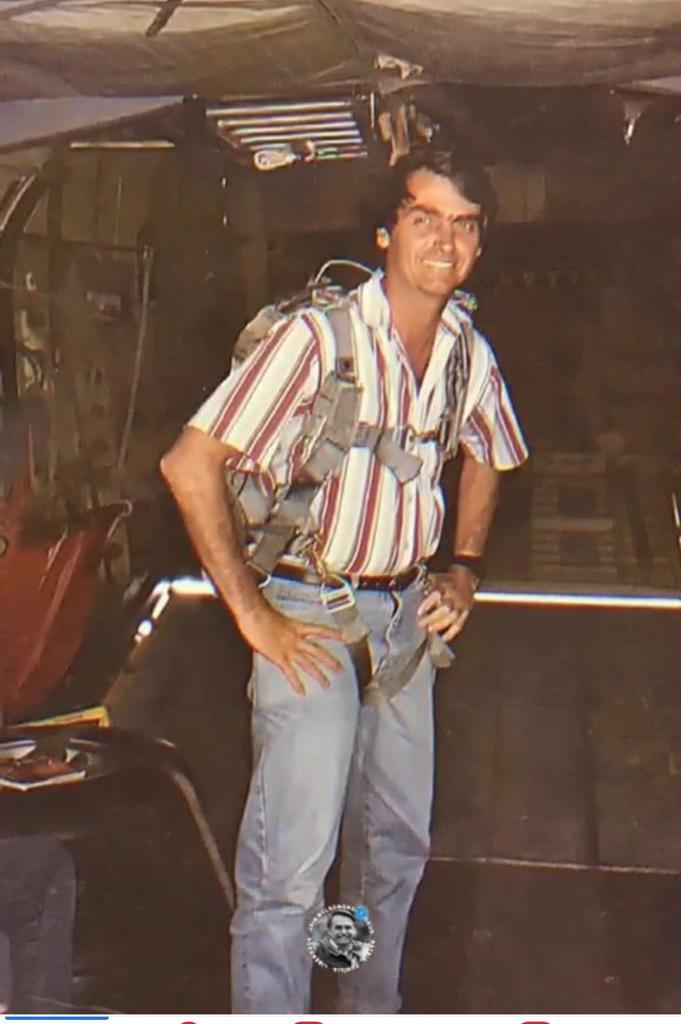 Agostinho Carrara já vestiu Jair Bolsonaro: