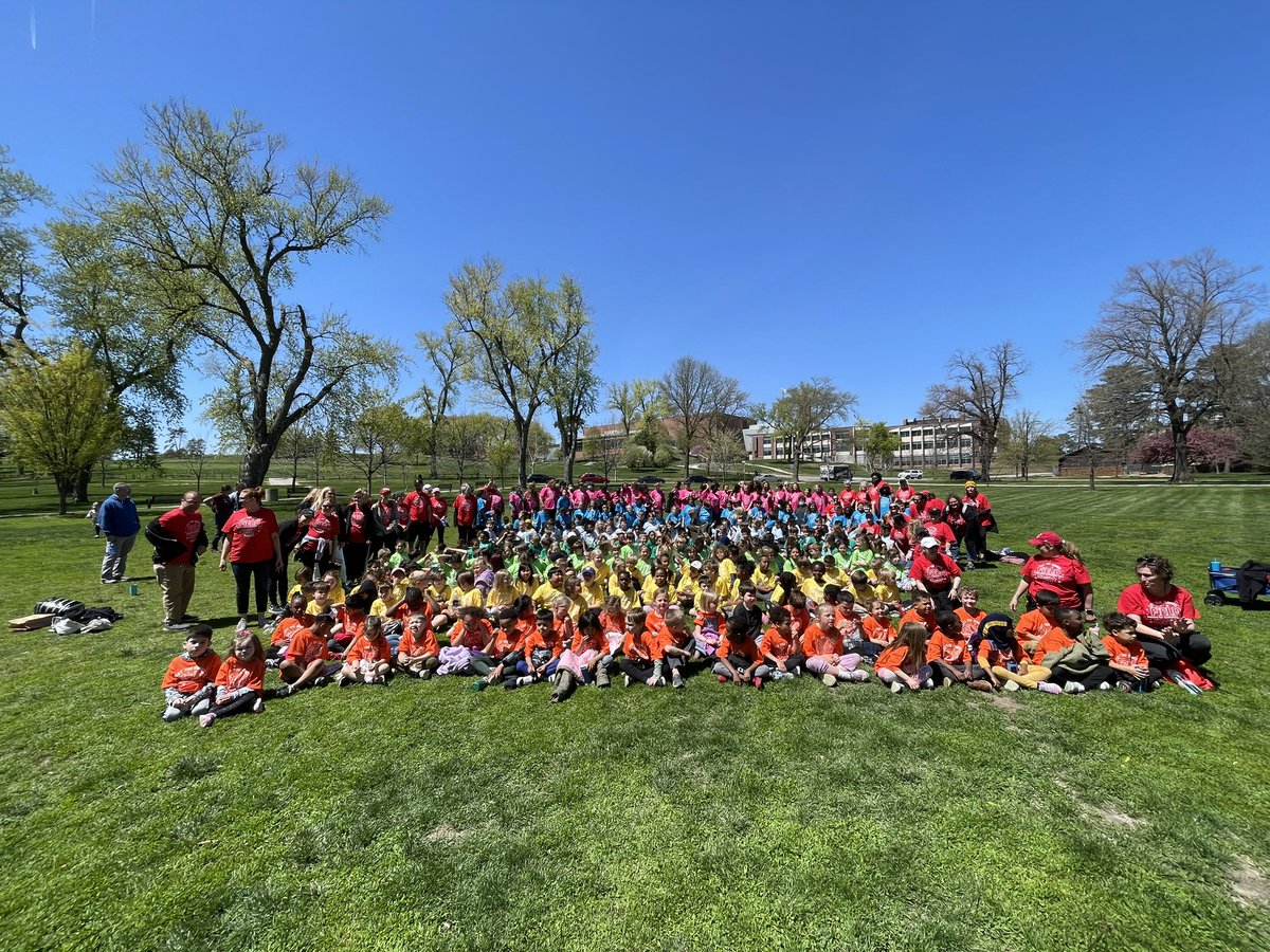 Our Washington Field Day was a success!  Huge thank you to Mr. Tapp for organizing a fun day in the sun!  Way to go Wildcats!🐾