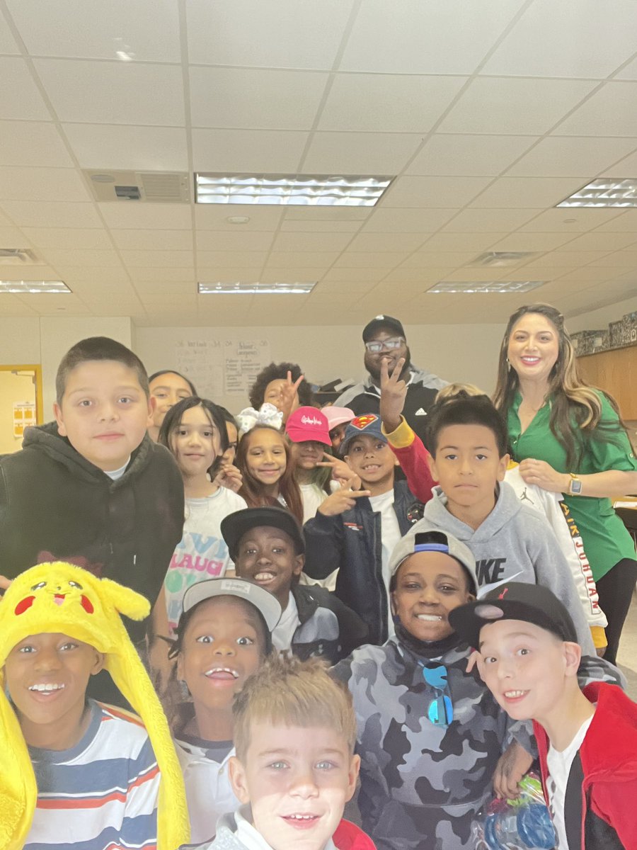 Andrea Guerra, M.Ed (@dre_social1) on Twitter photo Thank you, <a href="/NorthSeagoville/">Seagoville North Elementary</a> for partnering with <a href="/ICanReadDallas/">Early Learning Dallas ISD</a> in the interest of supporting student academic growth! I ❤️’d my time with these kiddos!! #Iloveteaching #fearless3rdgraders #reachfortheSTAARs <a href="/DrElenaSHill/">Dr. Elena S. Hill</a> <a href="/Mo1Ramirez/">Monica Ramirez</a> <a href="/HildaCRobinson/">Hilda Robinson M. Ed</a> <a href="/TeamDallasISD/">Team Dallas ISD</a> Thank you, <a href="/NorthSeagoville/">Seagoville North Elementary</a> for partnering with <a href="/ICanReadDallas/">Early Learning Dallas ISD</a> in the interest of supporting student academic growth! I ❤️’d my time with these kiddos!! #Iloveteaching #fearless3rdgraders #reachfortheSTAARs <a href="/DrElenaSHill/">Dr. Elena S. Hill</a> <a href="/Mo1Ramirez/">Monica Ramirez</a> <a href="/HildaCRobinson/">Hilda Robinson M. Ed</a> <a href="/TeamDallasISD/">Team Dallas ISD</a>