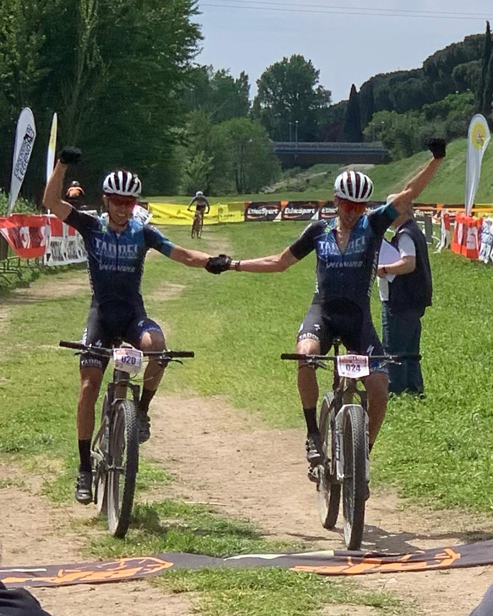 chiaro20's tweet photo. Da piazza a piazza… 🥇 https://t.co/lFzZtlnn8V