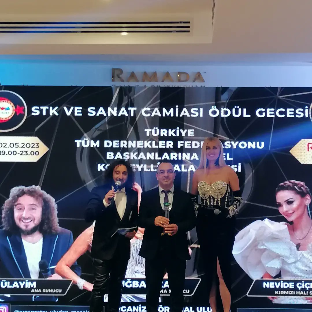 Şahsımı, "Yılın En Başarılı Seçim ve Siyaset Koçu" seçen ve bu ödüle layık gören güzel ülkemin güzel insanlarına sonsuz teşekkürler...

<a href="/namehabercom/">Name Haber</a>
<a href="/guncelanalizcom/">Güncel Analiz</a>