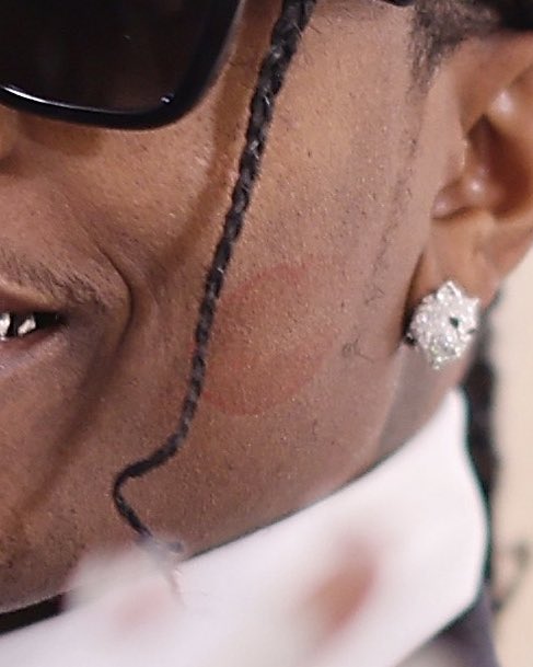 .<a href="/rihanna/">Rihanna</a> girl….