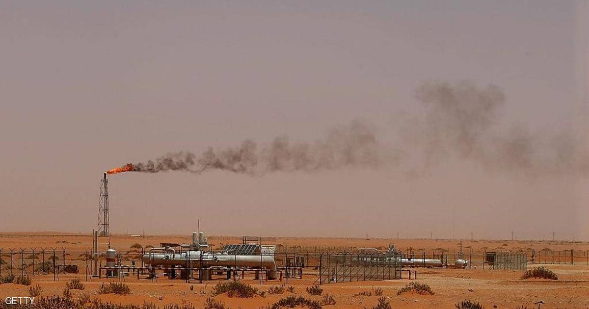 ارامكو تتفاوض مع شركة سينوبك الصينية و توتال الفرنسية بشأن صفقة غاز بـ 10 مليارات دولار.

المشروع: حقل غاز الجافورة البالغ قيمته 100 مليار دولار.

يعتبر أحد أكبر حقول الغاز غير المستغلة في العالم.

بعض الدول كانت تترك بعض الآبار و الثروة النفطية و المعدنية للمستقبل, لكن التطور