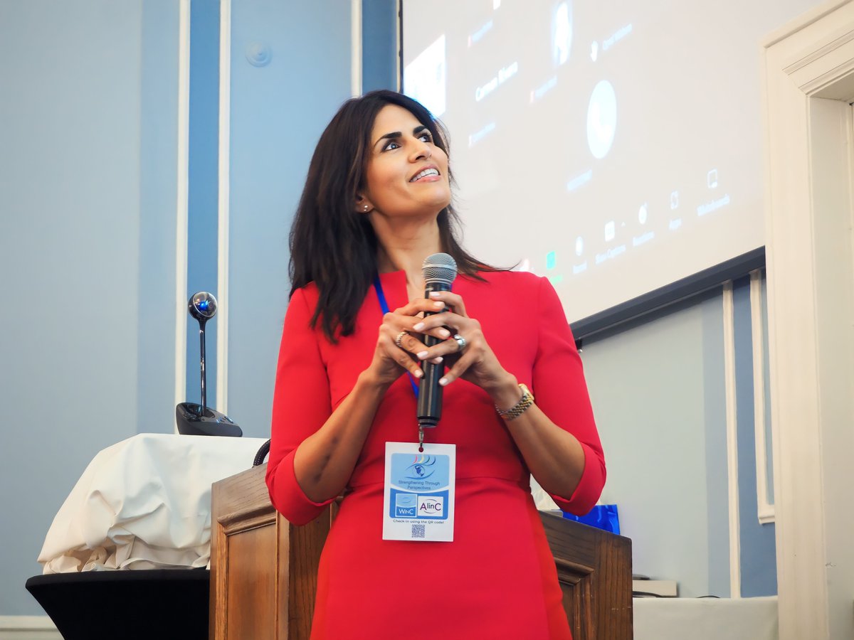 women_in_cancer's tweet photo. Wow, what a night! Thank you to all those that attended in person and virtually for our first event of the year. Here are a few recap photos! #wincalinc #womenincancer #womeninmedicine #torontomedicine #events #medicine https://t.co/tZ7vuOEick