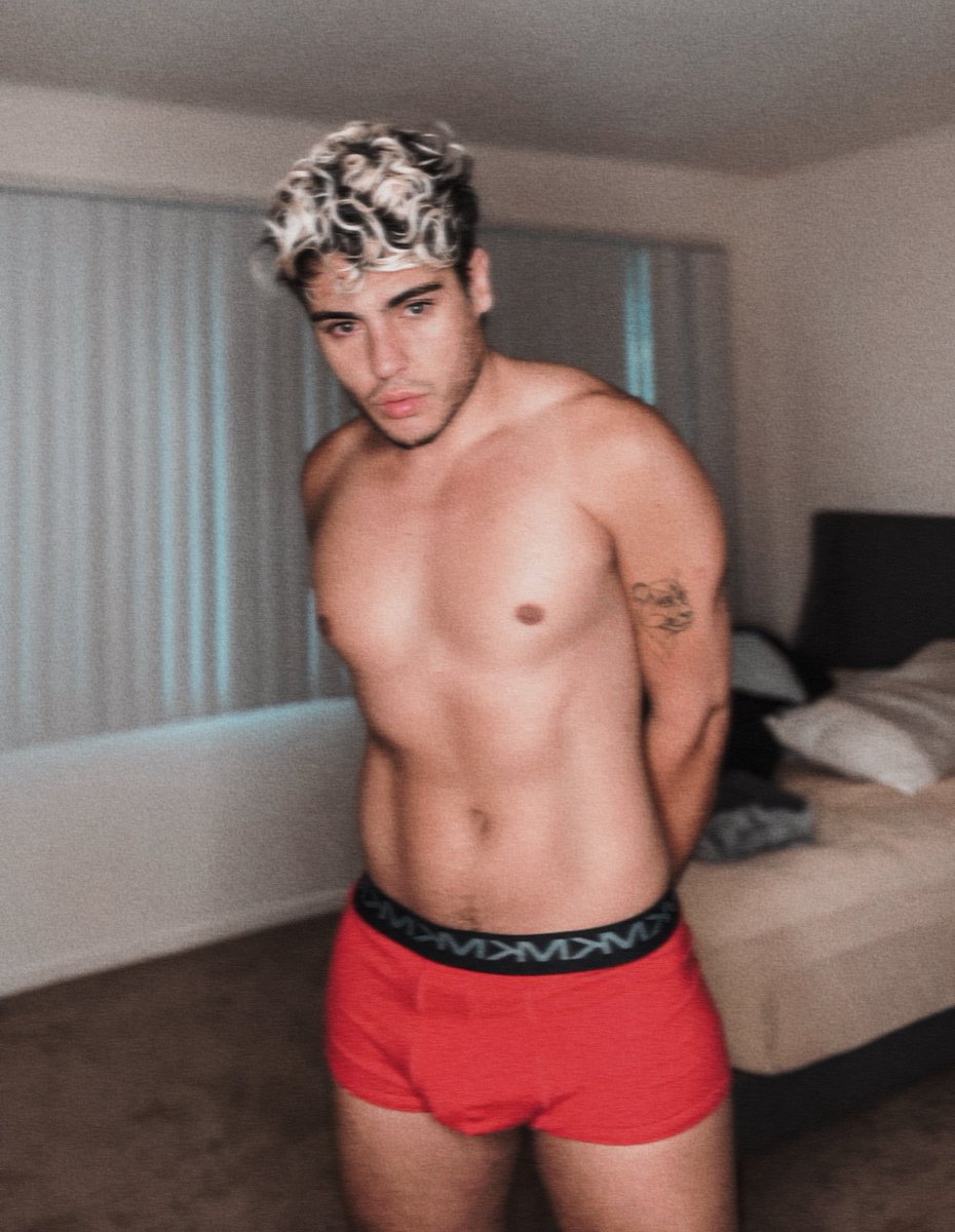 brazsimplicio's tweet photo. ❤️‍🔥 #gay https://t.co/kCDzJLaAjA