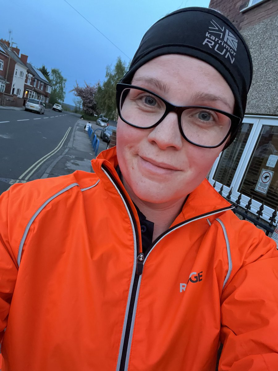 Got my PB for my 2.4k run today, 15 minutes and 53 seconds 🎉❤️ I’m beyond proud of myself, and I enjoyed it! 🎉🎉🎉❤️

RAF here I come! 💪🏻