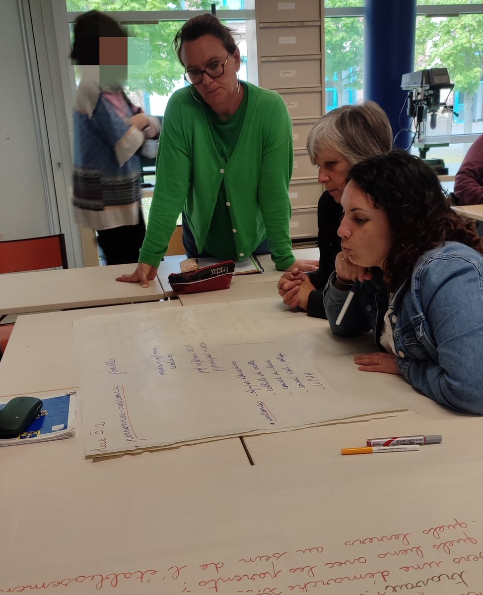 leflore18's tweet photo. Au collège F.Truffaut d'Argentan, la reprise s'est faite sous l'angle de la Formation Normandie Inclusive #FNI #inclusion . Construire une culture commune, échanger, mutualiser. Une journée pour de nouvelles perspectives...@dsden61 @PhilippeSauger @ASebok1 https://t.co/HUU2943rll