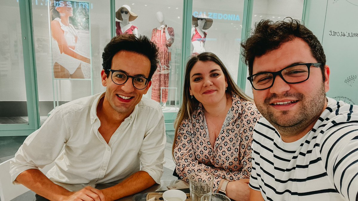 ruben5ortega's tweet photo. Lo que se encuentra uno de compras… 📺🧡 https://t.co/j8YaUNWa73