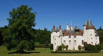 tourscotland's tweet photo. Tour #Scotland 4K travel video Blog, with #Scottish music of #Cortachy #Castle and garden on ancestry, genealogy, family history visit and trip to #Angus, formerly known as #Forfar or #Forfarshire. Castle has been the homeland of the #Clan #Ogilvy https://t.co/2obN007mIA