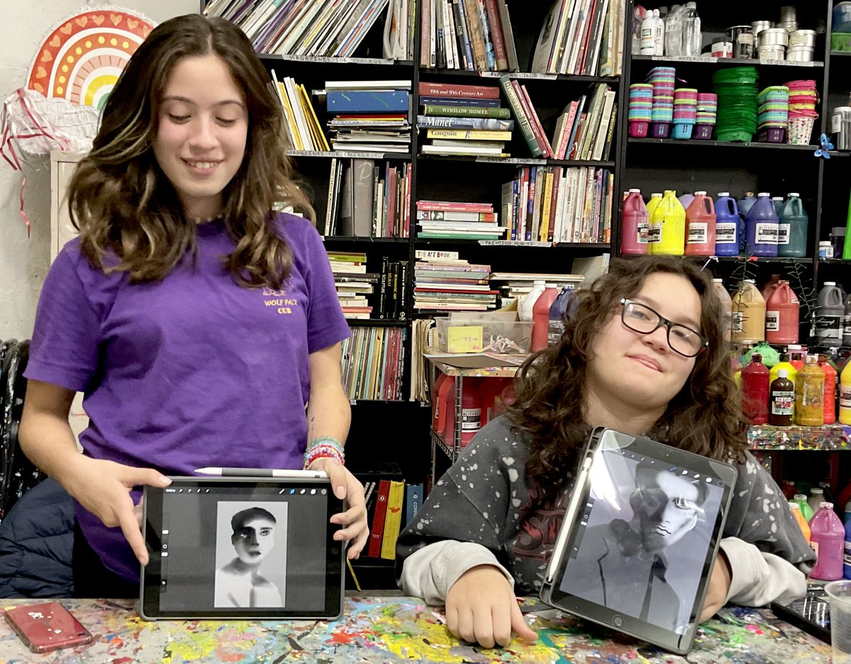 CWASDumbo's tweet image. Introduction to Digital Art with Procreate App for Teens  9-14 yrs
Wednesdays 4:15pm-6:15pm
Through May 31 * Drop ins also offered
hisawyer.com/creatively-wil…

#procreate #artforteens #digitalartclass #digitalartclassesbrooklyn #artstudio #DUMBOBrooklyn #CreativelyWildArtStudio