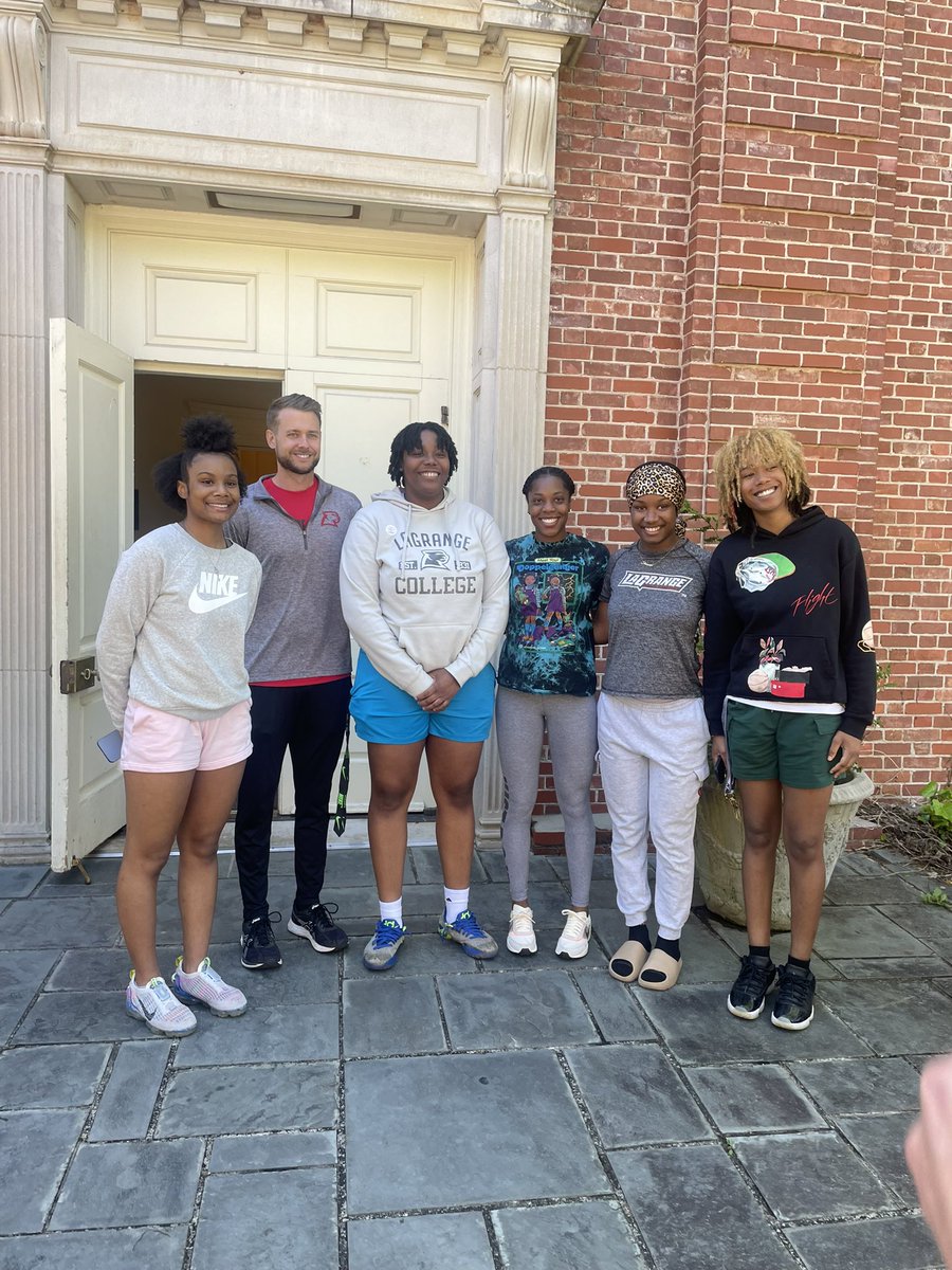 Congrats to our own, Breonna Glover, for ringing the bell and making it officially official!

Breonna will be attending Tennessee State University to pursue her graduate’s degree in Occupational Therapy!

<a href="/GloverBreonna/">Breonna</a> | #AlwaysUs