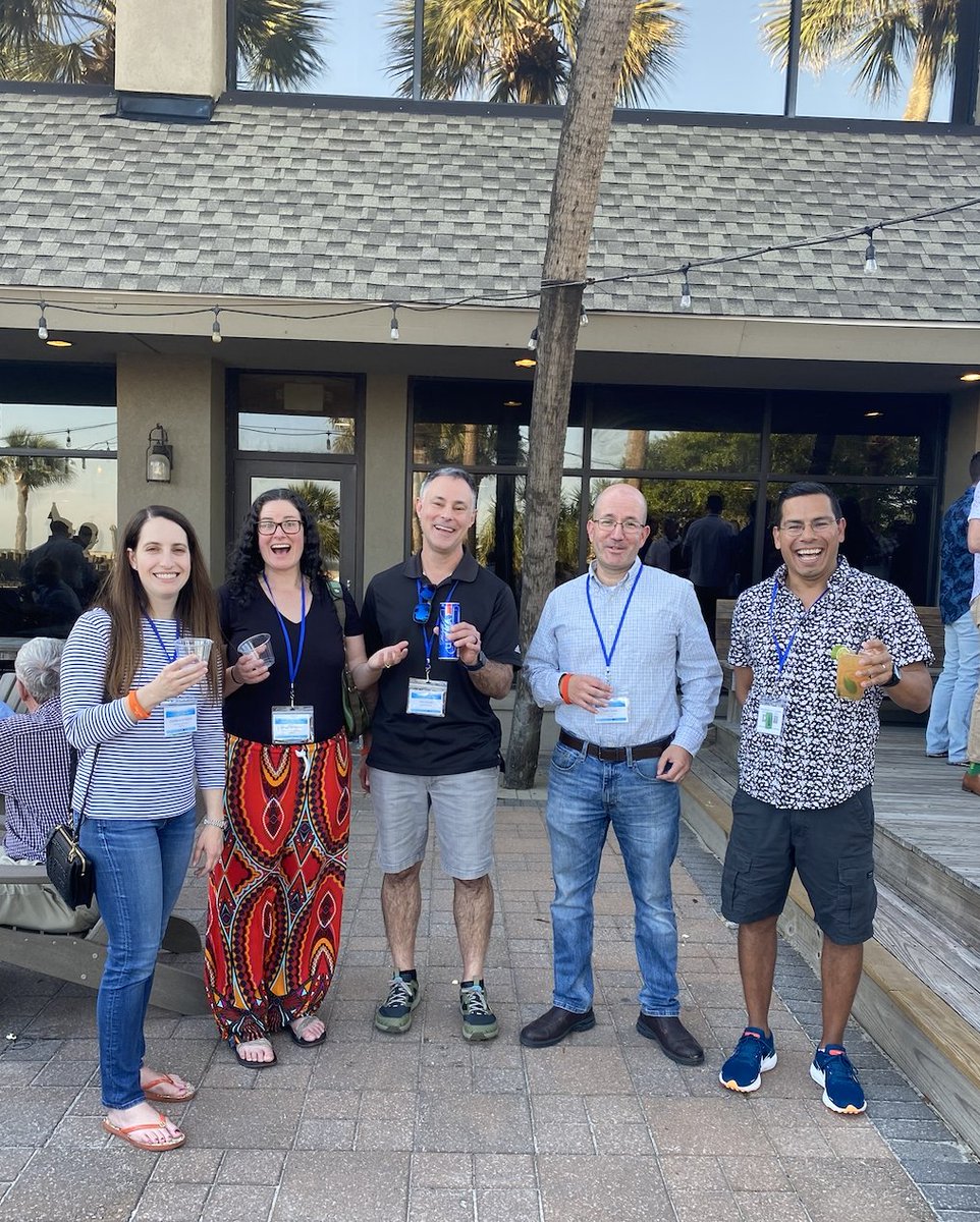 SableSysInt's tweet photo. We ran into Sable customers from @DukeU and @VanderbiltU at the #metphys2023 poolside reception! It’s great to connect with fellow #metabolicphysiology enthusiasts, and we’re looking forward to making more connections here at the MetPhys meeting. https://t.co/8eltrfeZkI