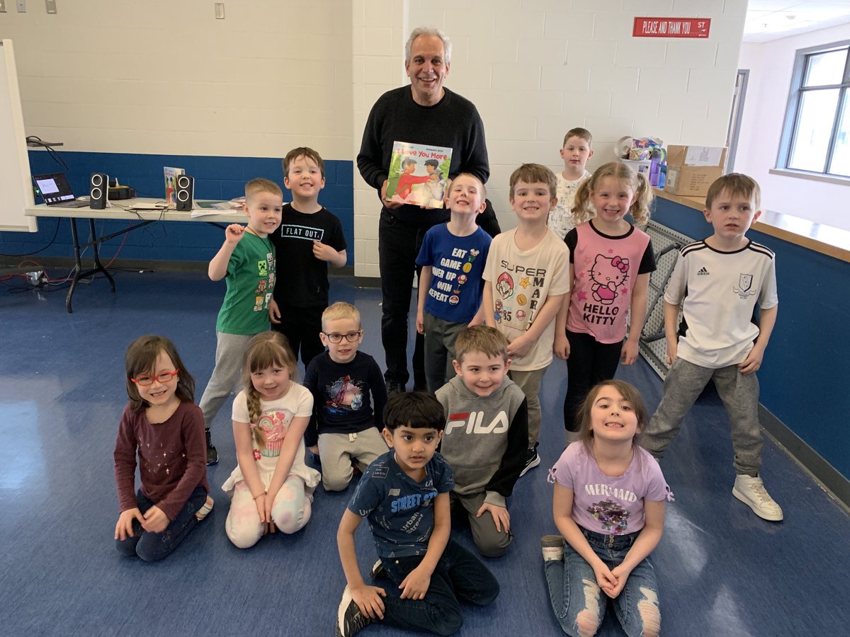 A big thank you to Ms. Foley for arranging this wonderful meeting with author Emil Sher! He wrote a lovely message on our class book❤️⁦<a href="/RoncalliSchool/">Roncalli Elementary</a>⁩ #emilsher#barbarareid