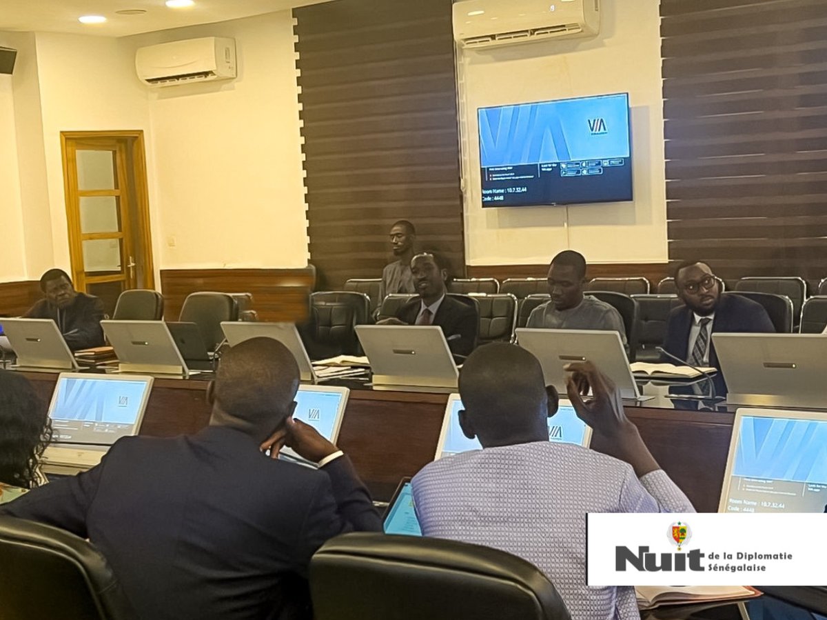 NuitdipSN's tweet photo. Réunion préparatoire de la Nuit de la diplomatie sénégalaise ce mardi 02 Mai 2023 dans les locaux du MAESE.
#presidence #maese #acaes #ucaes #NuitdelaDiplomatieSenegalaise #nds #senegal #Diplomatie #UnionAfricaine https://t.co/m7Tf7ChNhi