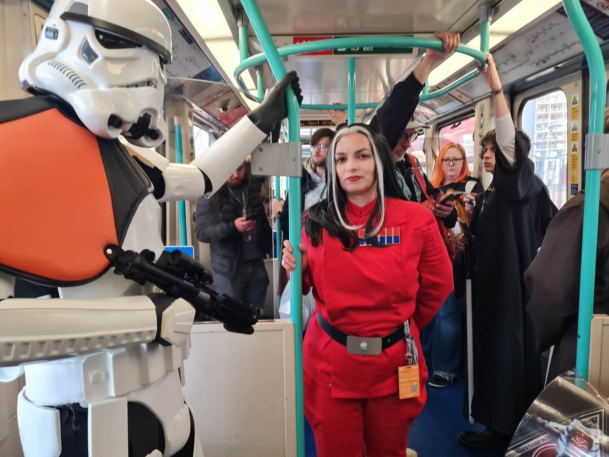 While the Empire aims for order in the Galaxy, even the highest ranking officers need to be escorted.

ID 80503 from the Hungarian Garrison.

#501st #StarWars #ImperialOfficer #IOC #ysanneisard #stormtrooper #DutyHonorEmpire #BadGirlsDoingGreat #BadGuysDoingGood #swce2023