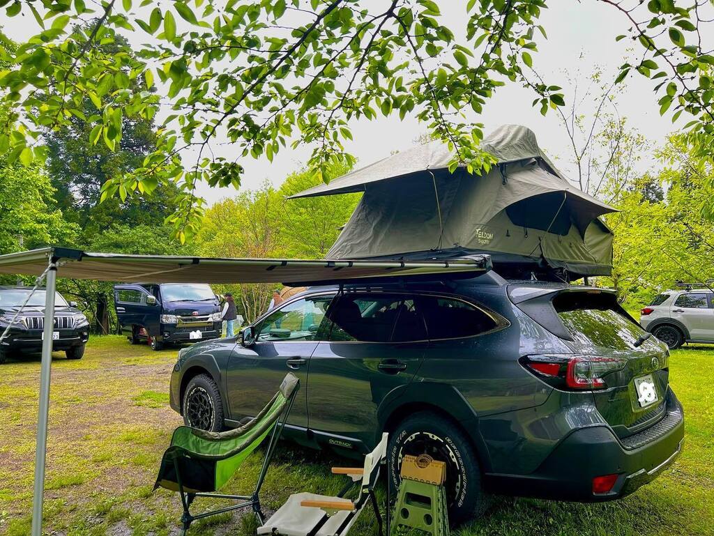 cobayancampbase's tweet photo. こんなん見たら欲しくなるわぁ😂

トレーラーにこれ付けたら使い勝手ええんやろなぁ🤤

#ルーフテント #ルーフトップテント #車上テント #車上泊 #カーサイドタープ #FELDON #箱館山キャンプ場 #イエモリ珈琲焙煎所 https://t.co/I2q9gJ4nHP https://t.co/aUohGraEXb