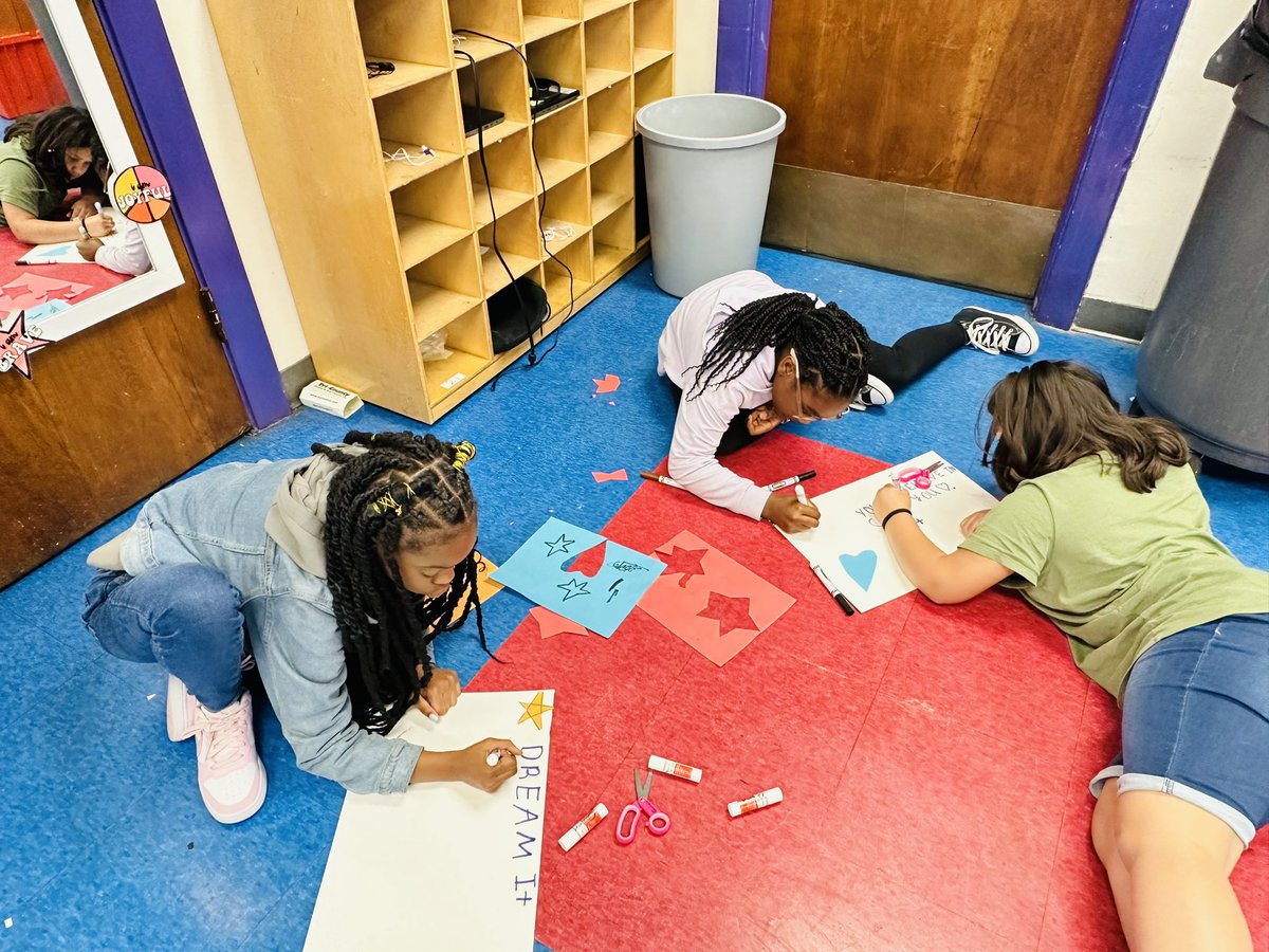 SNerwinski's tweet photo. Taking advantage of this rainy day by making inspirational posters and bonding! 🫶🏻👭 @GirlsontheRunDE @johnsonschoolde #JESWildcats https://t.co/VbiCLj0cz4
