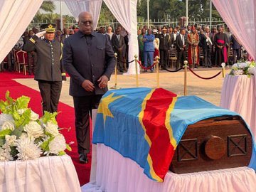 AfricanArchives's tweet photo. This gold crowned tooth is the only remaining body part of Patrice Lumumba. The Belgian policeman who oversaw the disposal took the tooth as a TROPHY.

Last month, the  people of the DR Congo got to bury the tooth https://t.co/kFAiXBbGMM