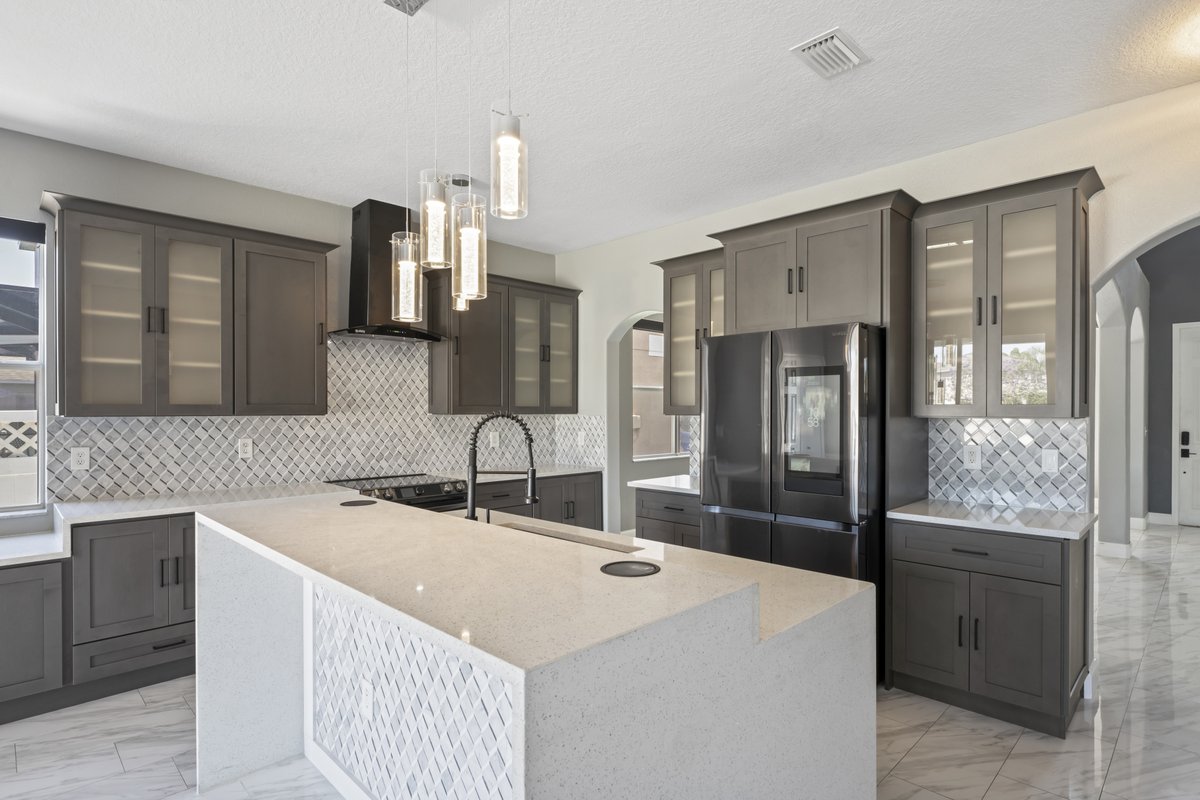 Hommati225's tweet image. WOW!! Come check out this spectacular SMART HOUSE home in the highly desirable community of Thousand Oaks East!

The 3D Tour starts in the stunning remodeled KITCHEN: hommati.com/3DTour-AerialV…

📍1433 LENTON ROSE COURT, TRINITY, FL 34655

#TrinityFL, #CortneyBain,...