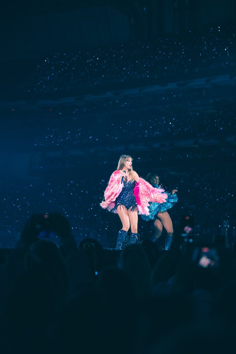 grahamjphoto's tweet photo. Eras Tour Atlanta Night 2 #taylorswift #erastour @taylorswift13 @taylornation13 #atlanta https://t.co/m0RRQpOz9u